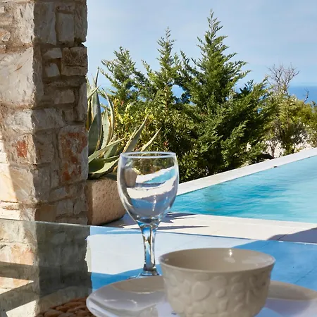 Luxury In 2 Kechria