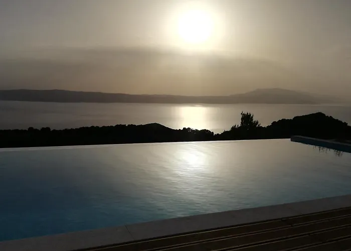 Villa Luxury In 2 Kechria